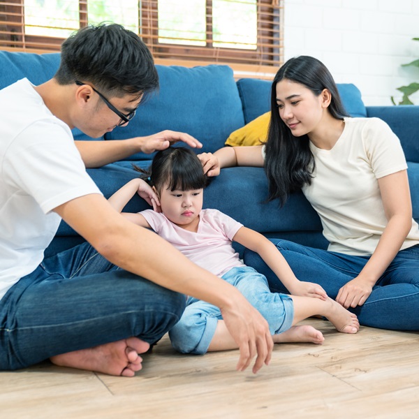 【曾心怡心理師專欄】正向教養會寵壞小孩？適度掌握分寸，方能事半功倍