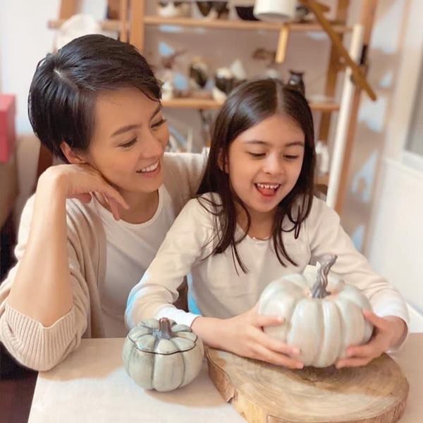梁詠琪Gigi女兒不愛吃冰淇淋，反倒不能沒有花椰菜，最擔心竟然是孩子的「這個問題」