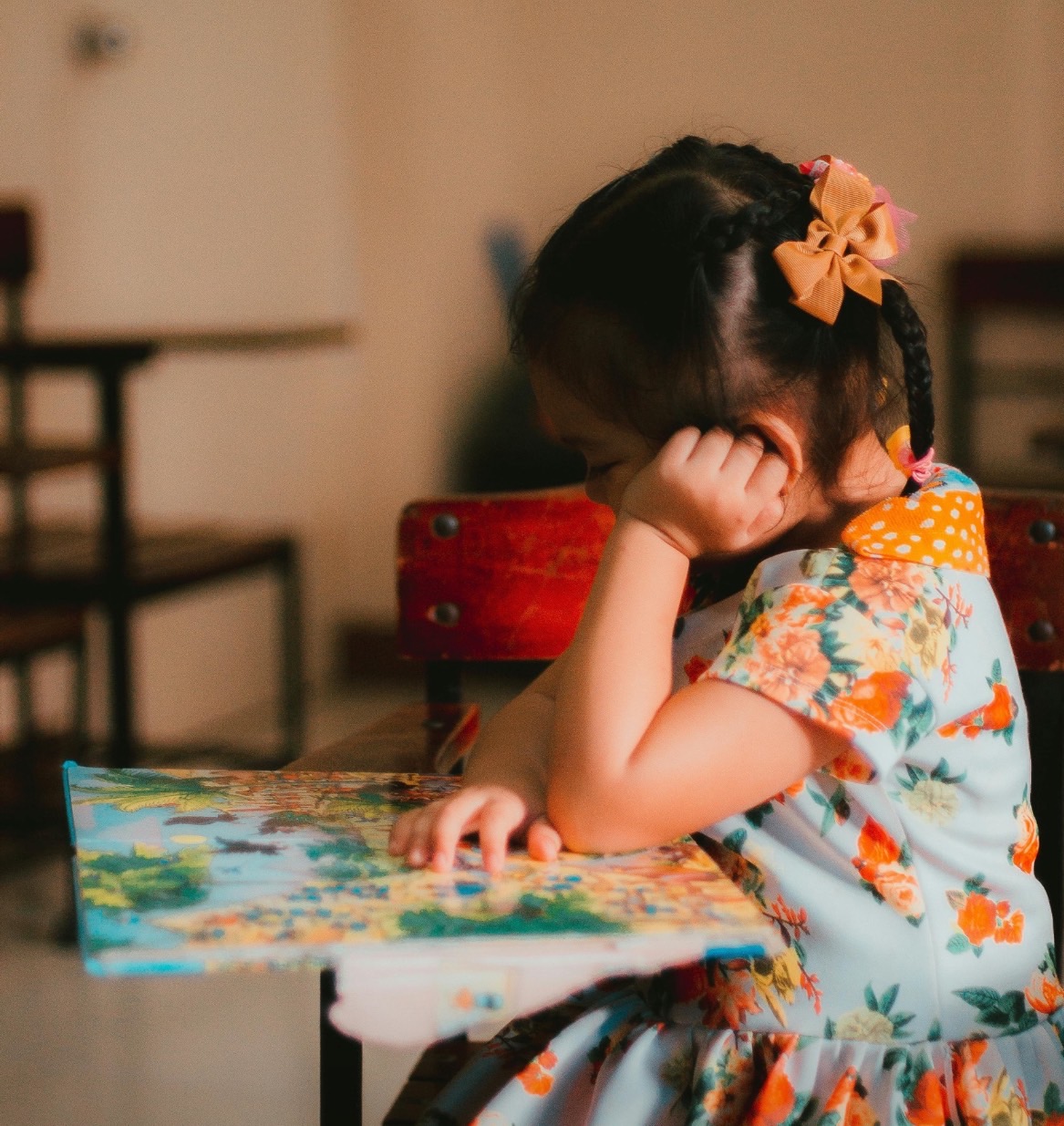 南韓8歲小學生遭老師刺死！女老師自白「自己只是想找一個人陪死，選了一個最後一個離開的孩子。」家人痛心難以接受