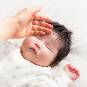 醫師叮嚀：5種食物，感冒時先別吃！連「牛奶」也上榜