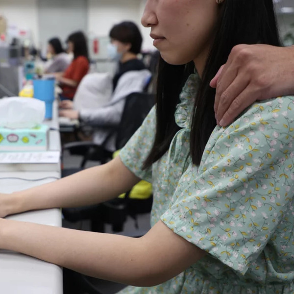 「看到他遠遠走過來，就開始全身緊繃…」性騷擾為受害者帶來你想不到的4大嚴重影響