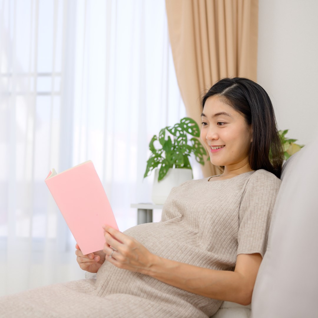專家導讀新版《孕媽咪健康手冊》，衛教內容更全面更貼心，也更接地氣，陪伴孕媽咪安心懷孕並平安生產