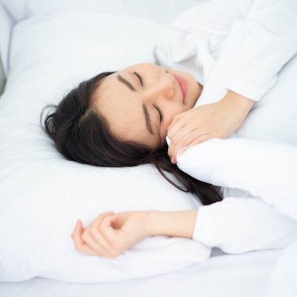 睡衣「5穿法」恐偷走你的睡眠！穿厚衣不能保暖 1群人別輕易嘗試裸睡