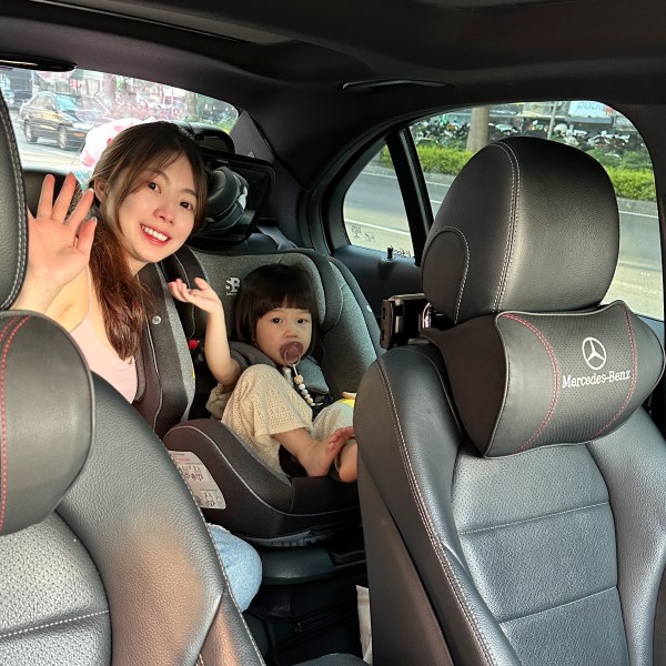 從出生坐到12歲！超高CP值的SafetyBaby適德寶汽車安全座椅，媽媽部落客Ki媽分享寶貝女兒親「坐」開箱體驗～
