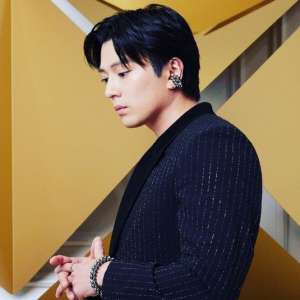 新田真劍佑抱怨育兒導致睡眠不足，訴苦：我可能得了新手爸爸憂鬱症