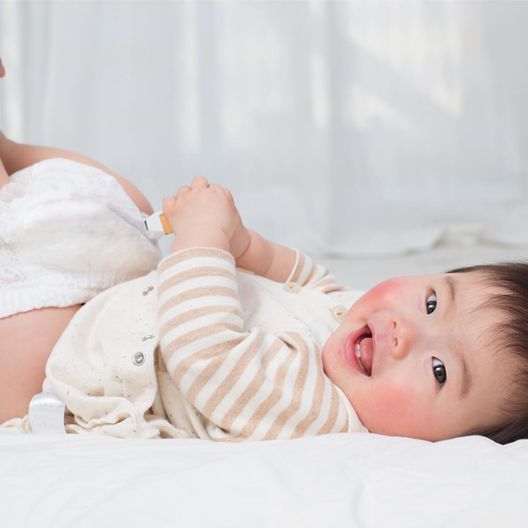 幫寶寶換尿布，出現咔嗒怪聲？醫揪「髖關節異常」嚴重恐終生跛行