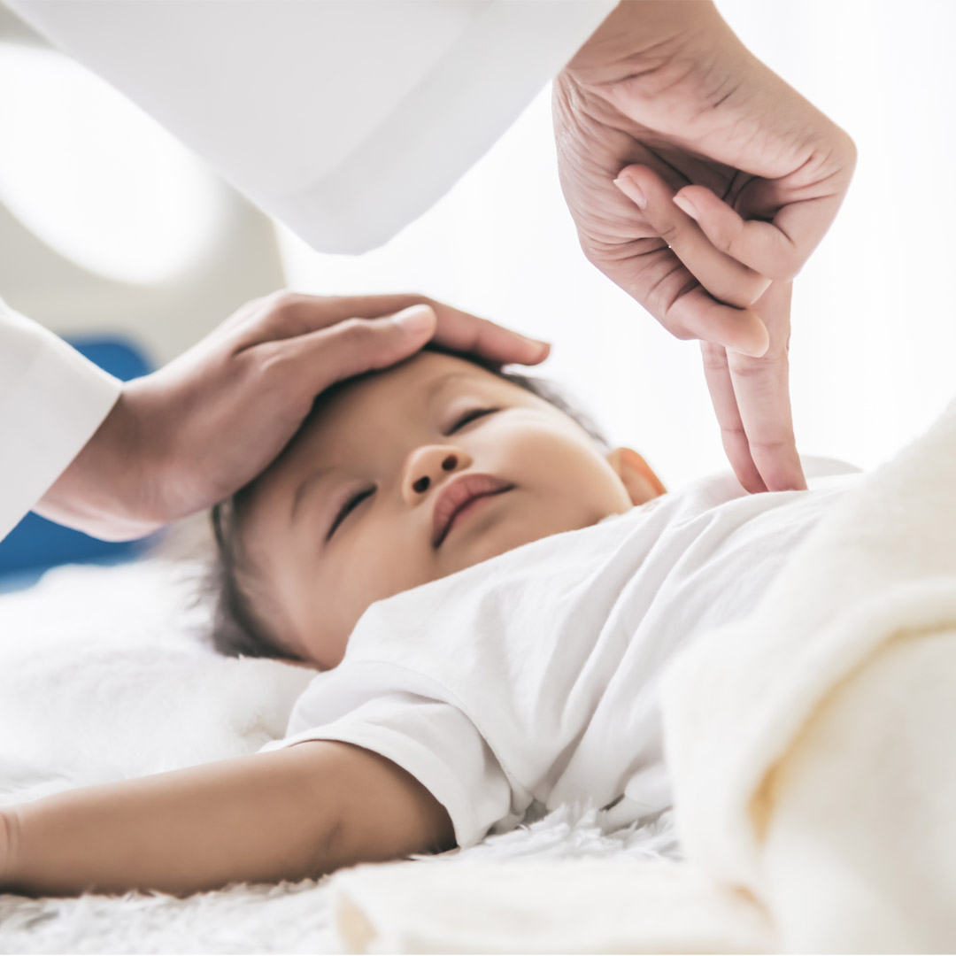孩子突然沒呼吸？醫教正確「兒童CPR操作步驟」 家長急救必學