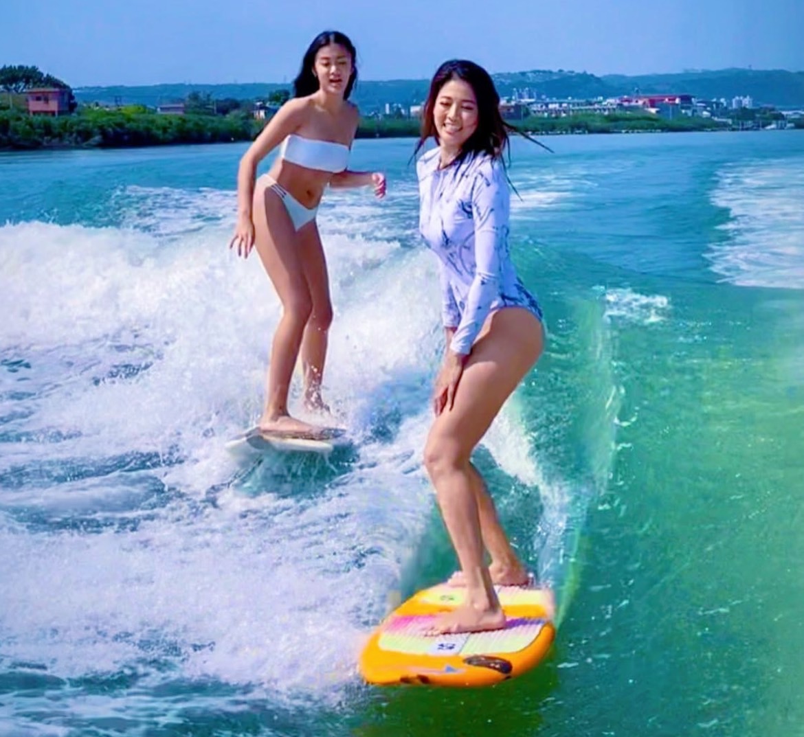 勇於挑戰自我的最佳榜樣「滑水女神」Kimberly！不因身分或年齡否定自己，也感染每一個媽媽重新發光