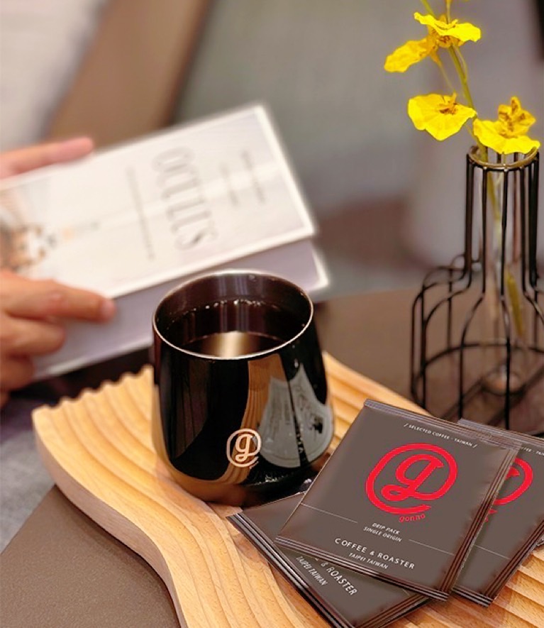 媽媽一個人，也值得最好的me time 時光！送禮自用，就選  CROSSPACE x Gonna Coffee 聯名莊園咖啡禮盒