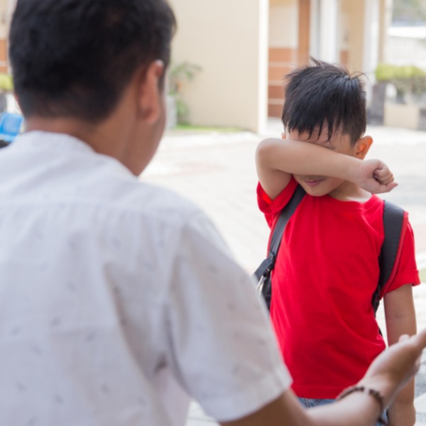 「寧願孩子恨自己，也要他成器。」  親子之間，如何不賠上難以挽回的關係？