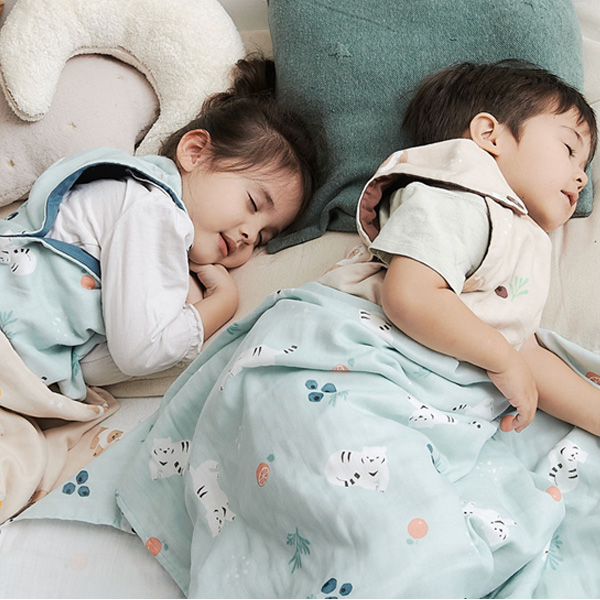 寶寶睡得好，爸媽才能睡得飽！「Runny Yolk朗尼幼克」純棉防踢背心，半夜不再起床幫蓋被