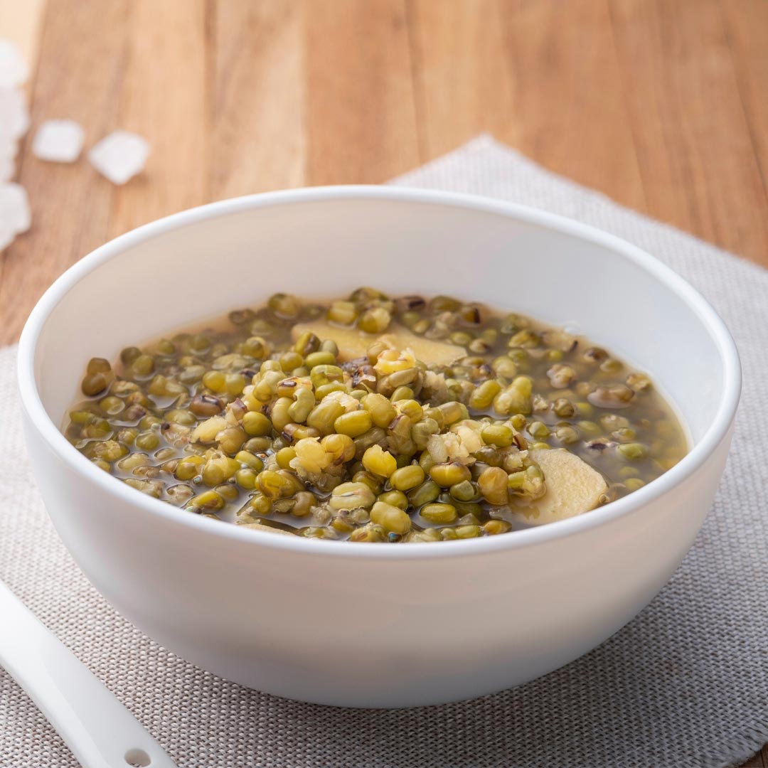 有食譜》夏至悶熱吃綠豆！2步驟做「消暑綠豆湯」加點蜜地瓜點綴