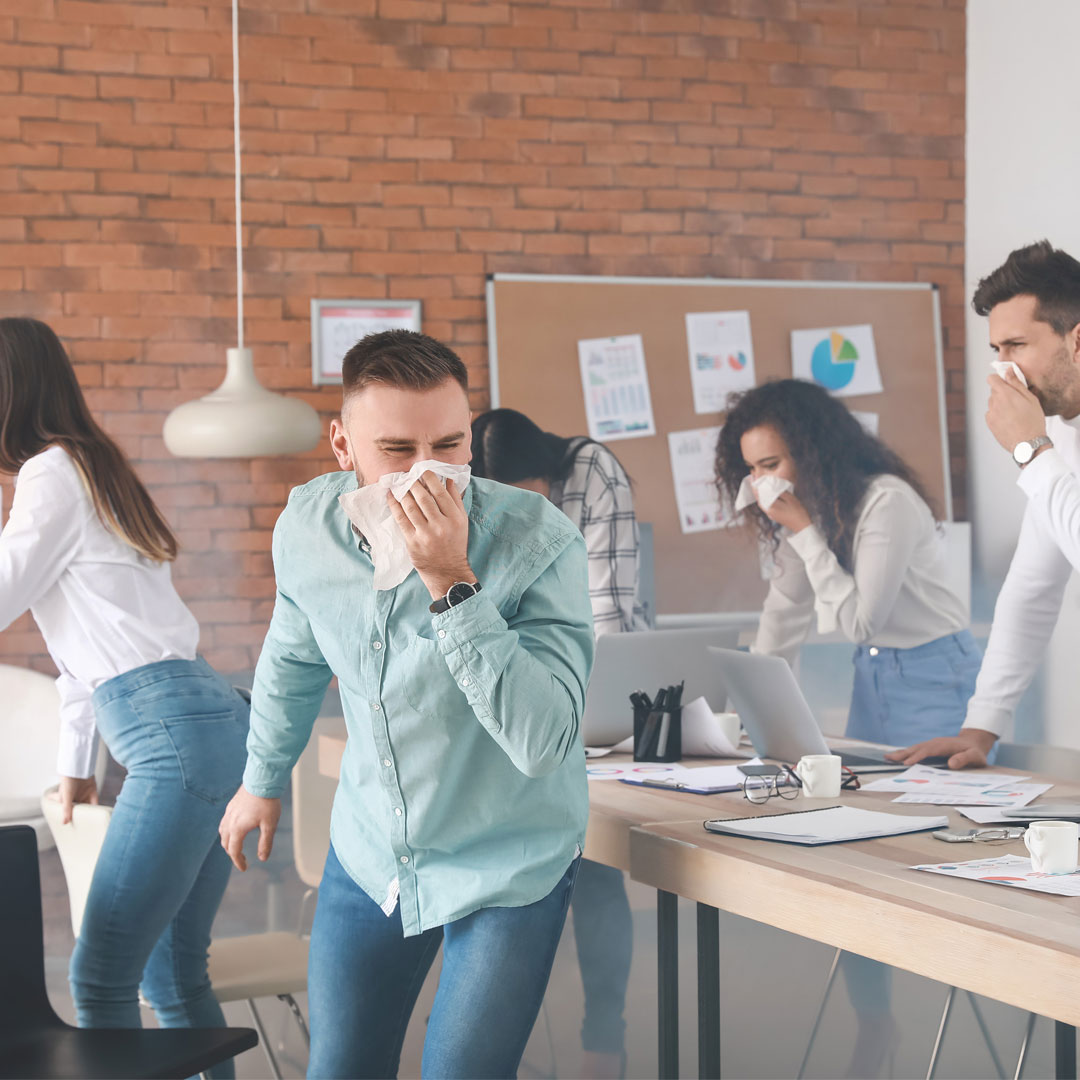 濕毛巾摀口鼻、躲浴室是迷思　4大關鍵決策助火場求生
