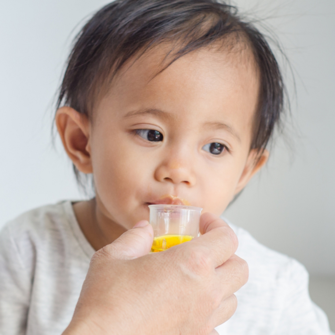 孩子喝藥水前，你搖藥水了嗎？注意以下常見藥水，包括「依普芬」「胃利空懸液劑」「高克痢」，甚至眼藥水