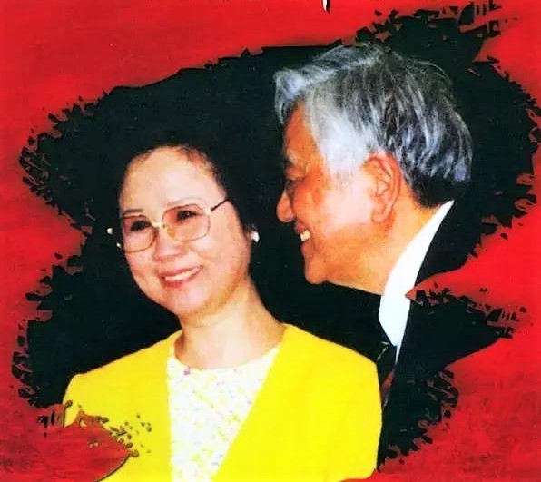 平鑫濤寵瓊瑤10事蹟：出差每天一封情書、睡前幫她擺好拖鞋....讓瓊瑤愛到來生不願再見