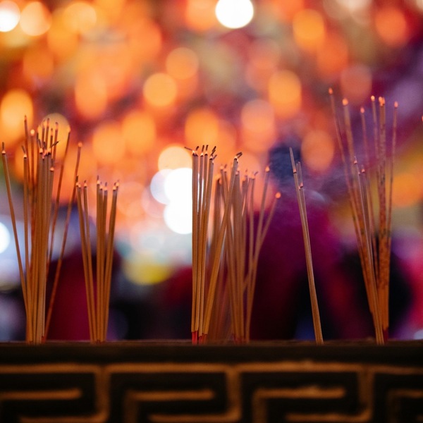 清明節拜拜流程全攻略！掃墓供品怎麼準備？這9種水果要避免，否則倒楣一整年