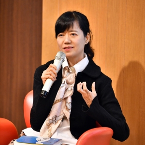 蘇麗媚相信自己就是孩子的鏡子，育兒與夢想連結，打造「阿甯咕劇團」，首部作品《阿甯咕又闖禍了YA～》親子音樂劇即將加演！