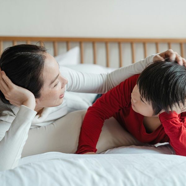 教孩子明辨是非更要告訴他們：「危險真的來了，怎麼先保住自己？」今晚就問孩子這幾個問題！