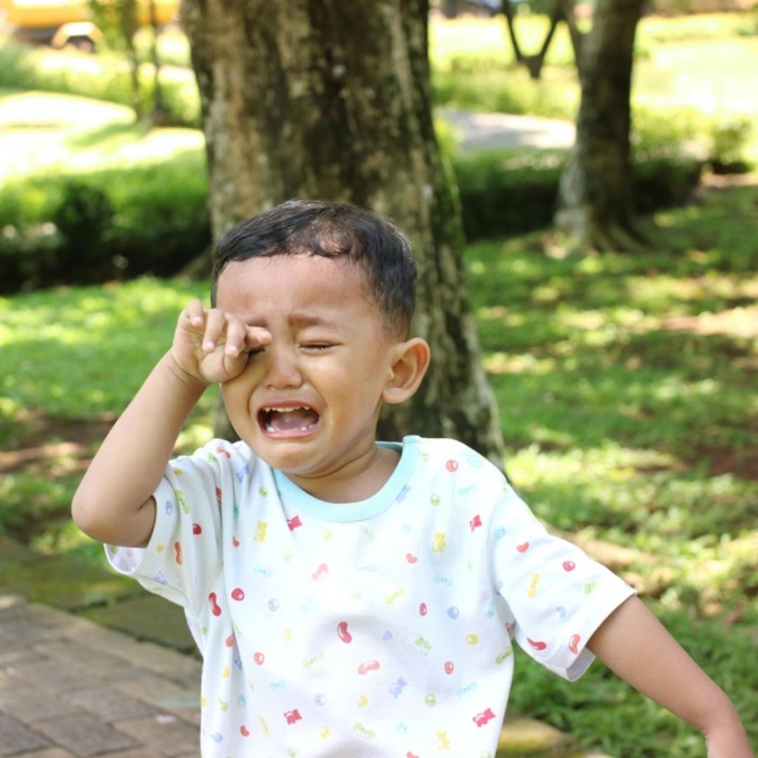 基隆幼兒園不當對待幼童事件，鄰居曾聽幼童哭嚎聲長達1小時，哭聲此起彼落，自責：當時應報案