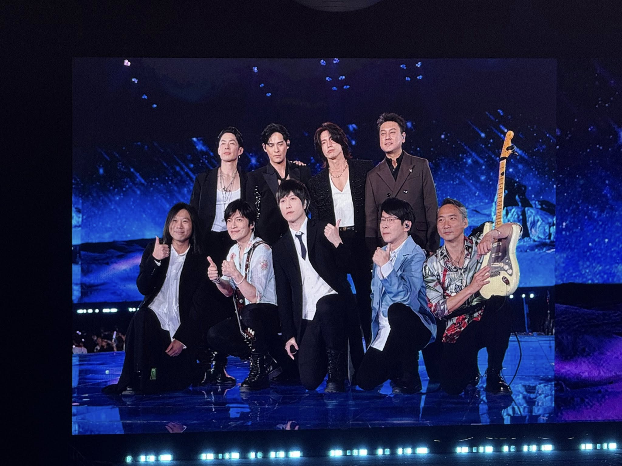 五月天的時光機真的有用！F4驚喜現身，掀起媽媽級回憶殺！「流星雨」一響，青春與眼淚全回來了