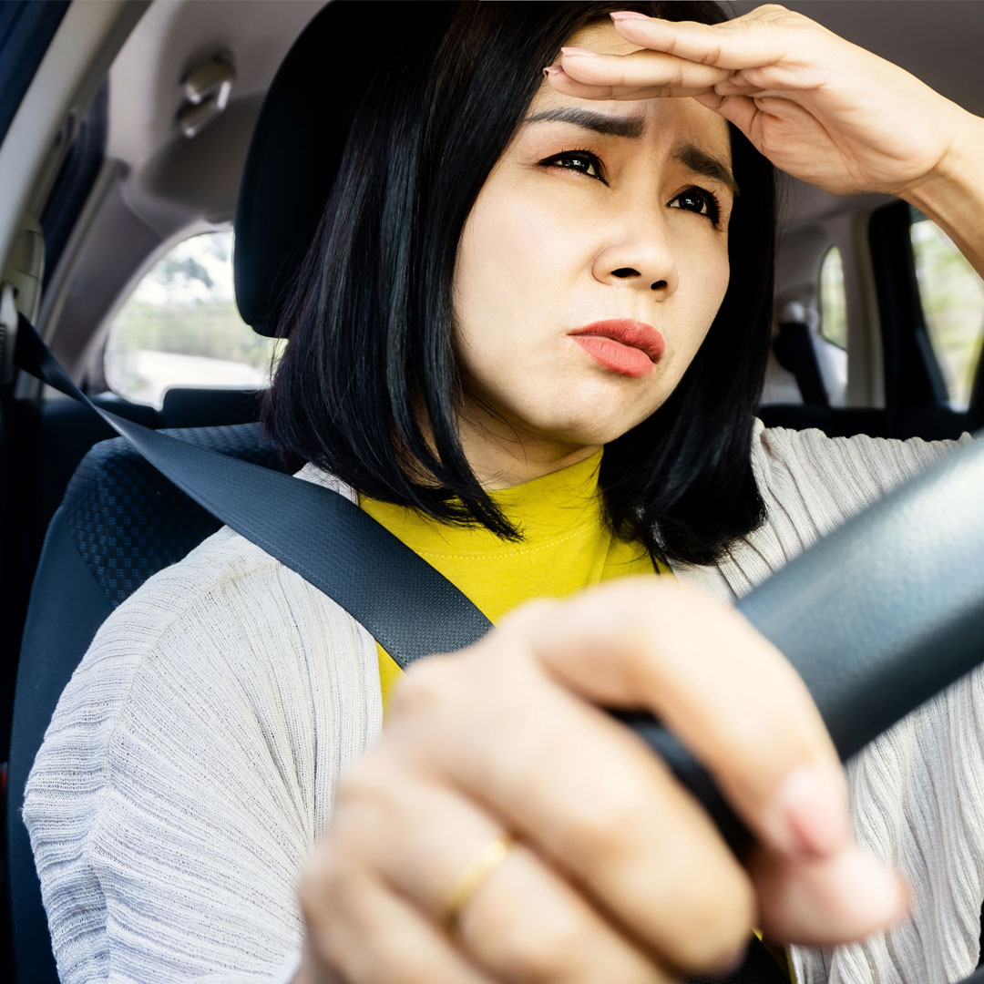 年紀越大視力越模糊？專家示警：6種狀況恐讓你開車變危險