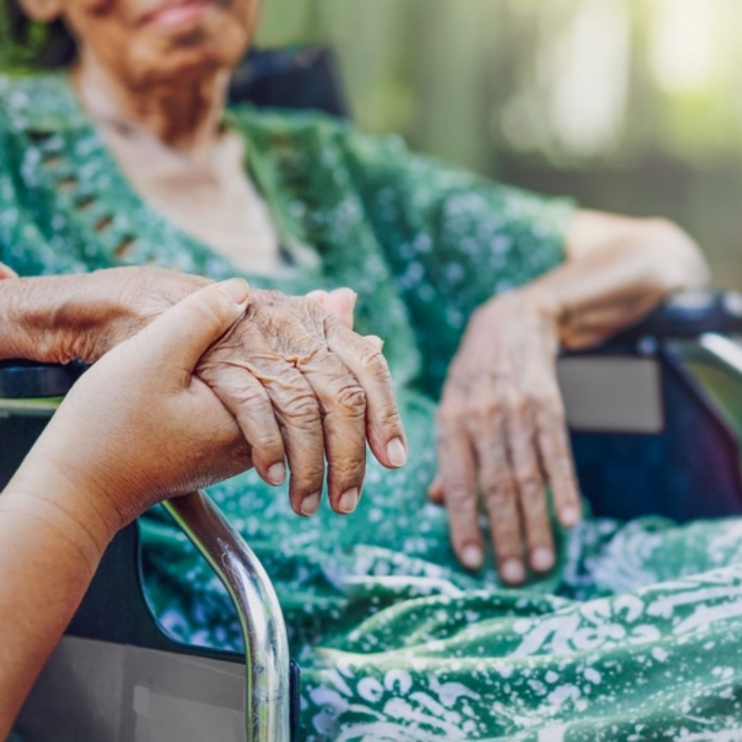 要報稅了，手足搶申報扶養父母，怎麼辦？國稅局4大認定順序一次看