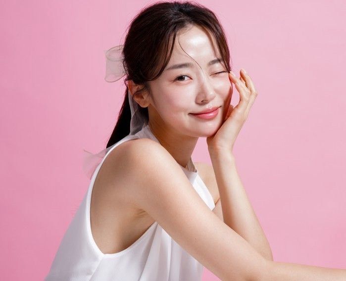 屈臣氏年度暢銷保養TOP10！開架乳霜、保濕精華、敏感肌清單一次看