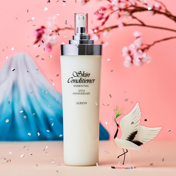薏仁水有多神！狂賣50年鐵粉不離不棄，Albion健康化妝水日拍夜敷，肌膚透亮就靠它