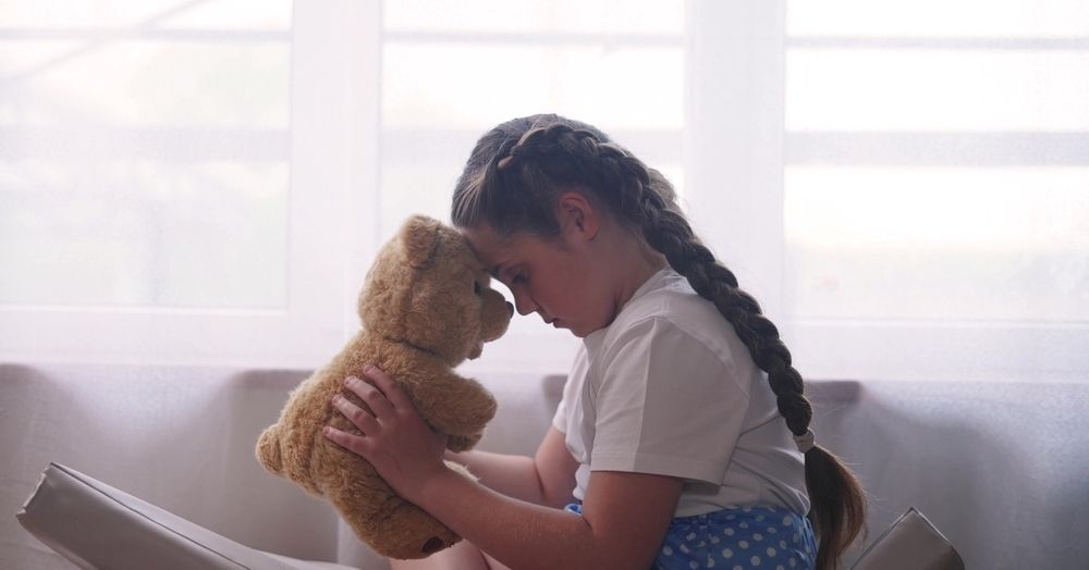 台灣兒童幸福十年研究，幸福與否並非家庭經濟條件，而是父母的情緒狀態與家庭氛圍