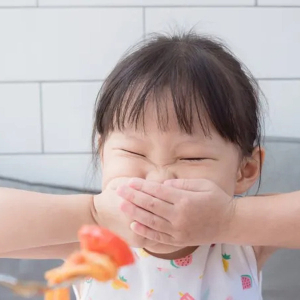 孩子「吃軟不吃硬」？語言治療師：咀嚼力不足可能影響語言發展