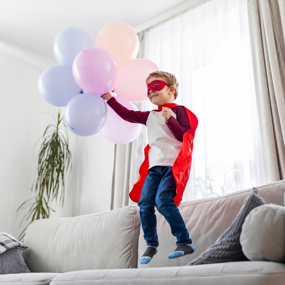 【全職爸爸育兒誌】真的有天賦這回事！打從娘胎就有力氣的兒子，以一顆球速160公里的球，讓老爸的手指骨裂