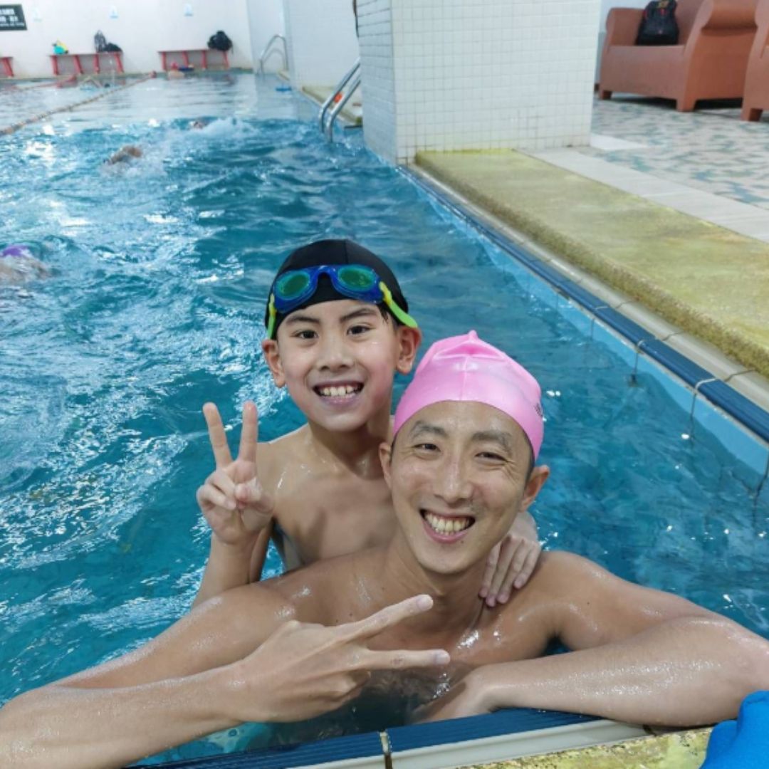 【親子戶外家庭旅遊】孩子學習游泳前先聽防溺教練怎麼說