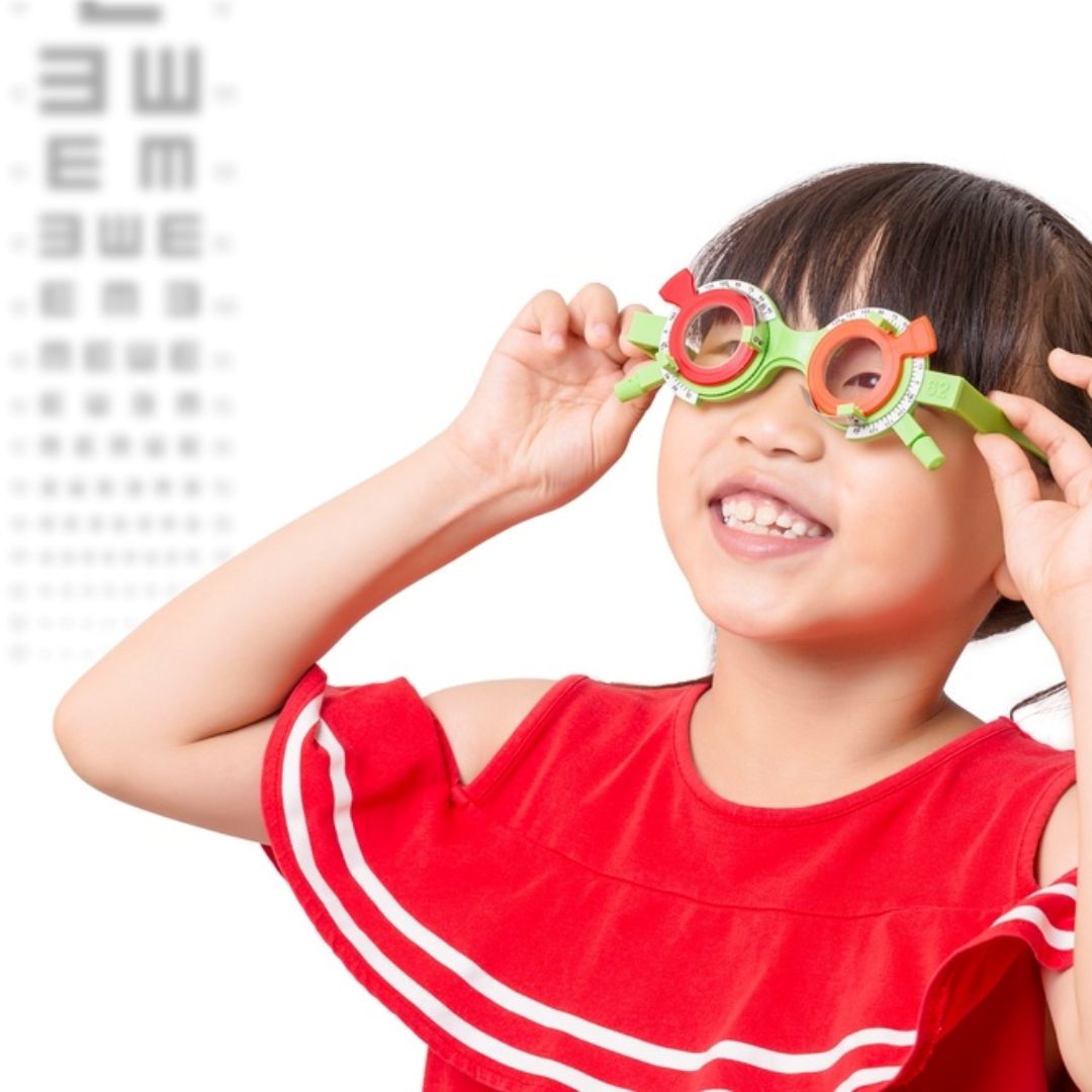 國健署入校調查：每10名5歲童，近6人有近視風險！近視發生年齡越早，未來演變為高度近視的機率越高