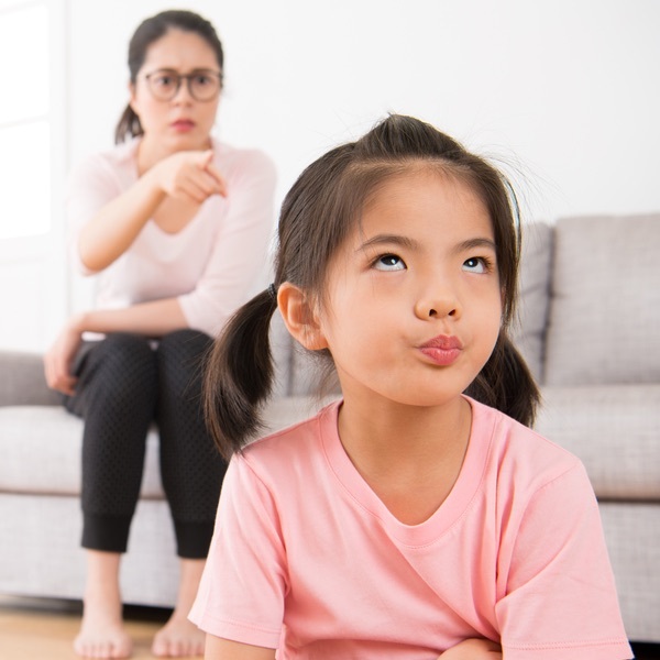 孩子被觸摸就暴怒！職能治療師：可能有觸覺防禦問題 可尋求專業協助讓孩子快樂成長