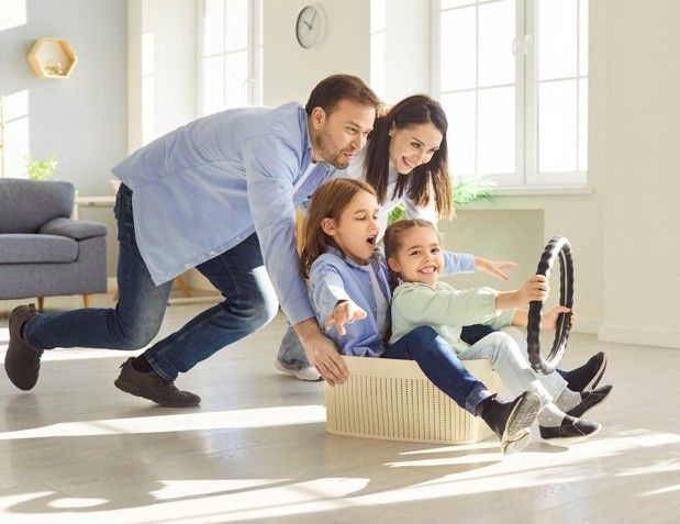 孩子甩賴要你幫忙？請給他溫柔的理解 ! 別怕奪走他的力量，因為只有你能讓他感受到，那份被愛的能量，正也是成長的關鍵