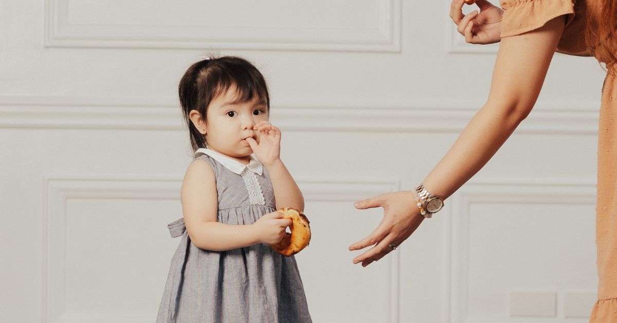 幼孩頻繁觸摸性器官，爸媽搞不懂到底怎麼回事？認識男女孩童發育的「性蕾期」其實一點也不奇怪