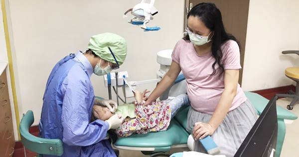 高雄這一家醫院「孕婦及嬰幼兒口腔檢查」免掛號費，限時3週！響應世界口腔健康日