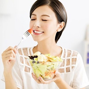 心情不好吃甜點？營養師推薦：11種「快樂食物」健康度過低潮！