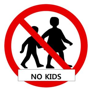 韓國店家標示拒絕孩子進入，「No Kids Zone」獲7成民眾支持，你怎麼看？