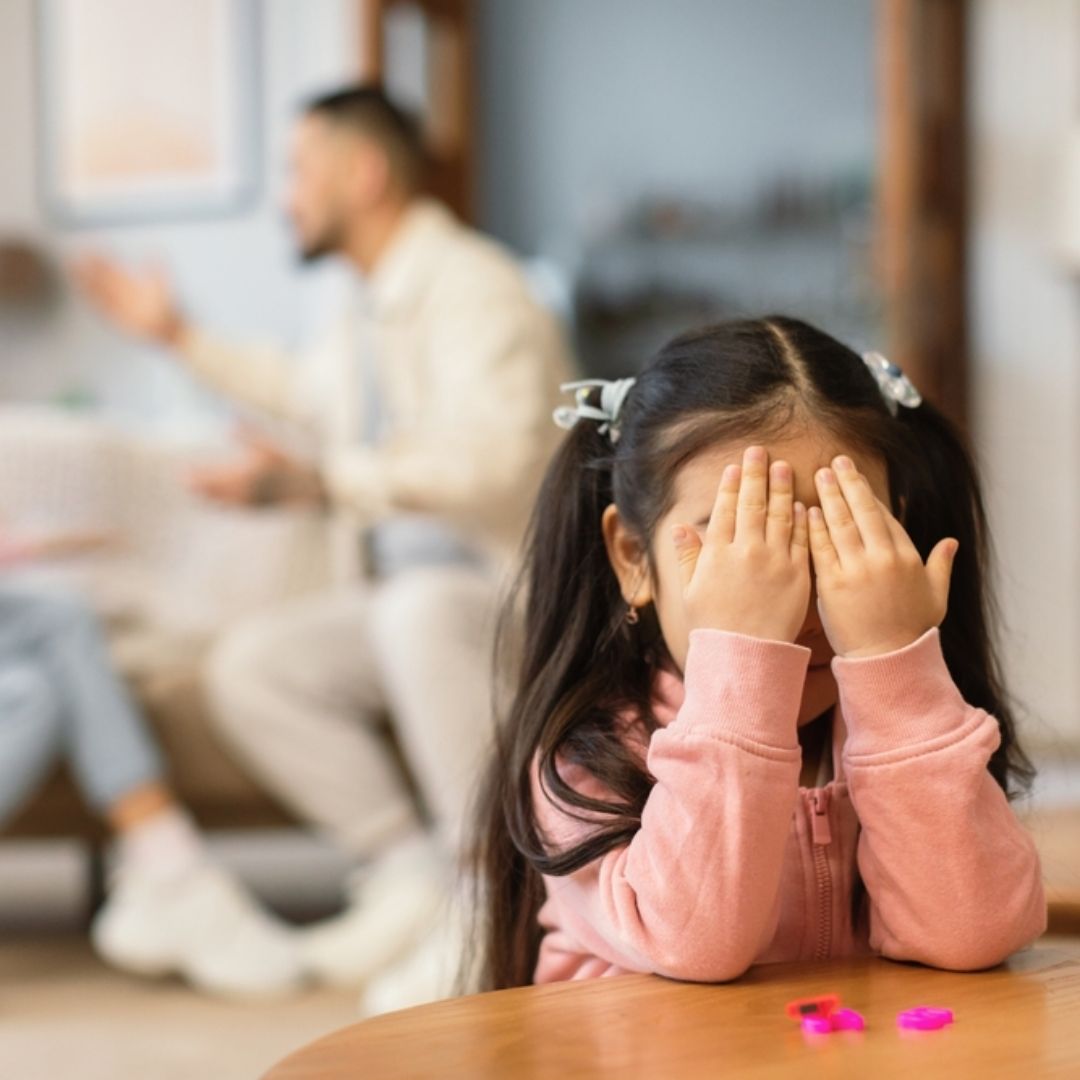 為了孩子不離婚，真的比較好嗎？別把孩子拉進夫妻關係，每天生活在衝突裡