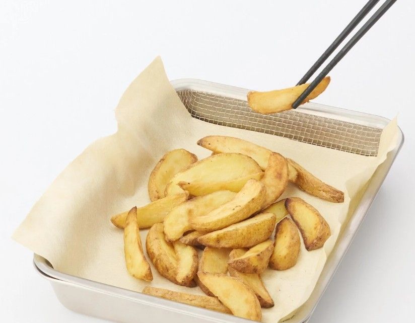 無印良品廚房好物推薦！家事達人最愛「砧板墊」，熟食、生食分開超方便