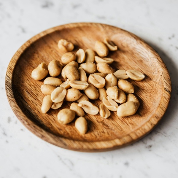 2歲童「花生」卡氣管致右肺塌陷、血氧狂掉，兒急醫：花生是非顯影性的，在X光下像不存在一樣！