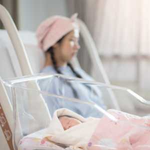 自然產一定會產道撕裂傷？如果再加上惡露、排泄、宮縮，會不會很痛？可以預防嗎？
