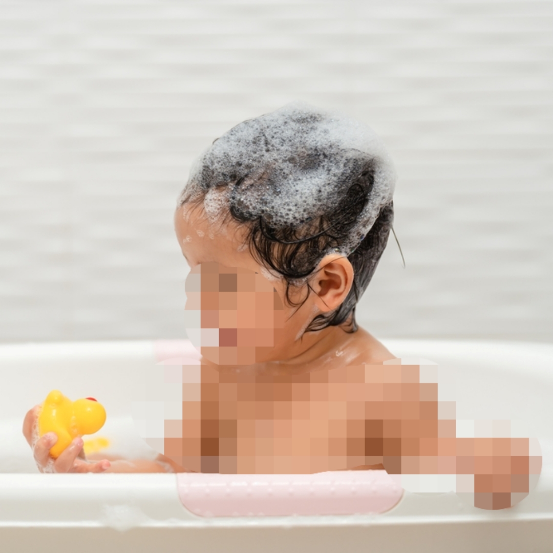 太多家長做過！醫師呼籲別分享孩子裸露影像，孩子的身體不該被視為社群分享的素材