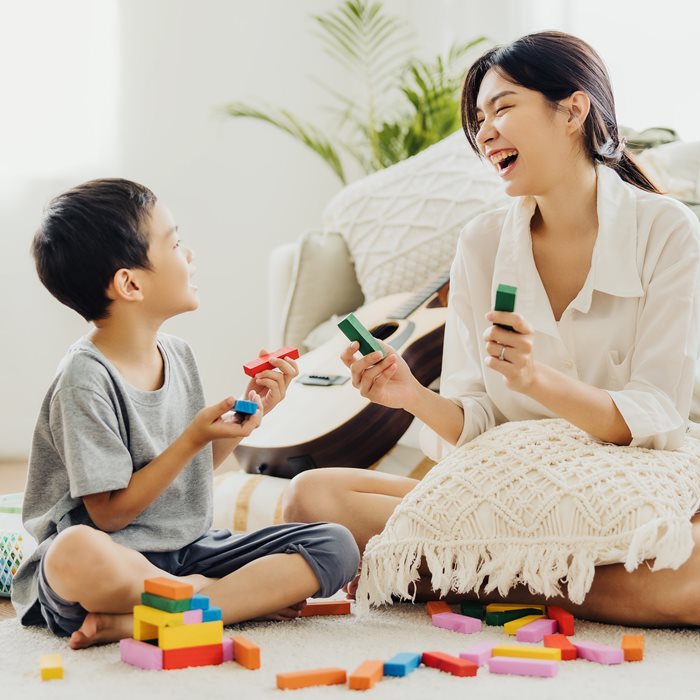 經常跟孩子說這10句話！養成自信又樂觀的性格，小孩幸福感更加倍