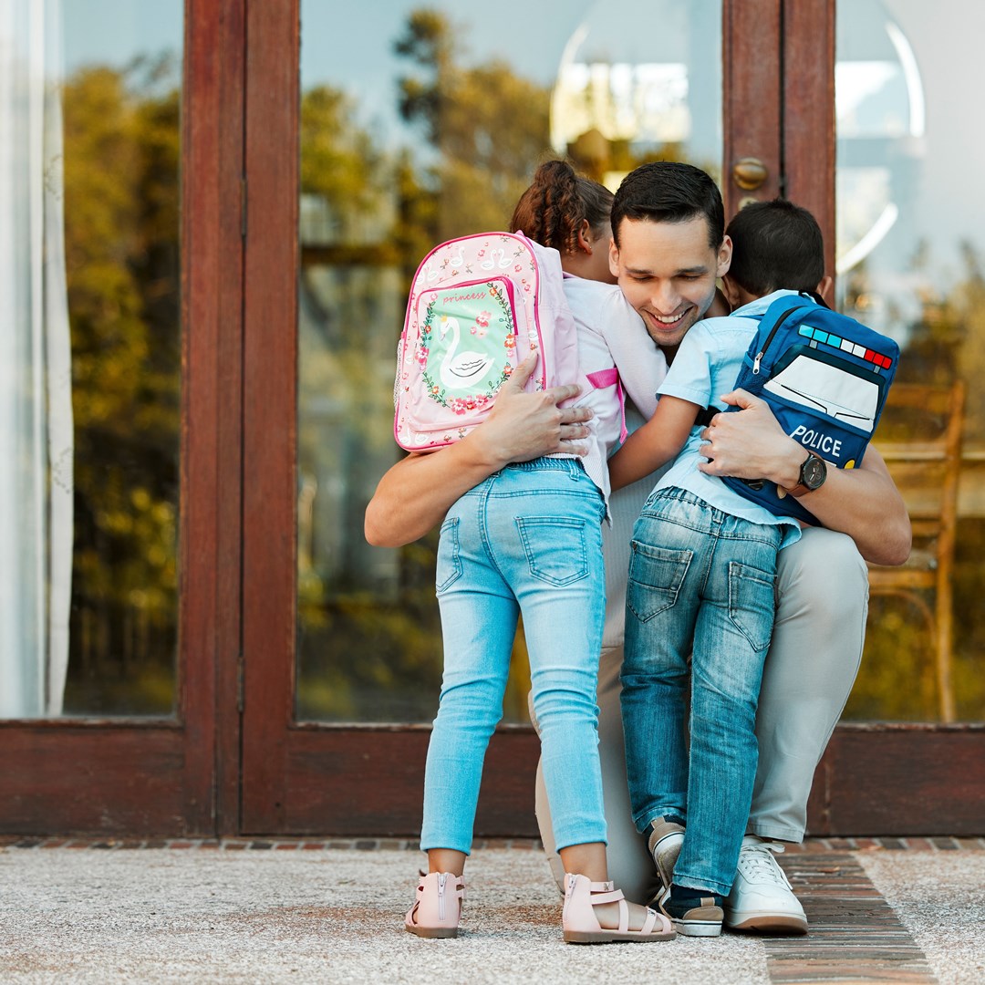 【全職爸爸育兒誌】開學第一天的拍照儀式與感動，限定小一生家長