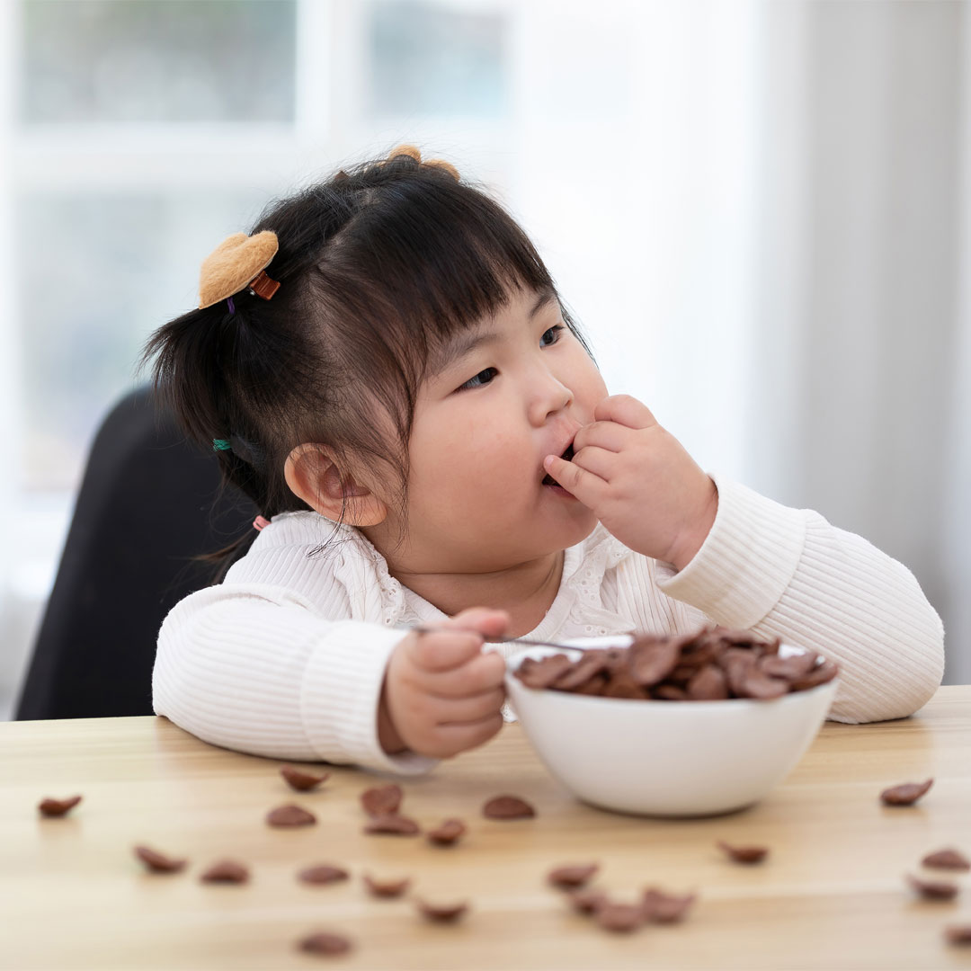 不只是飲食問題！社經弱勢與幼童近視恐提高肥胖機率，北市聯醫提4改善措施
