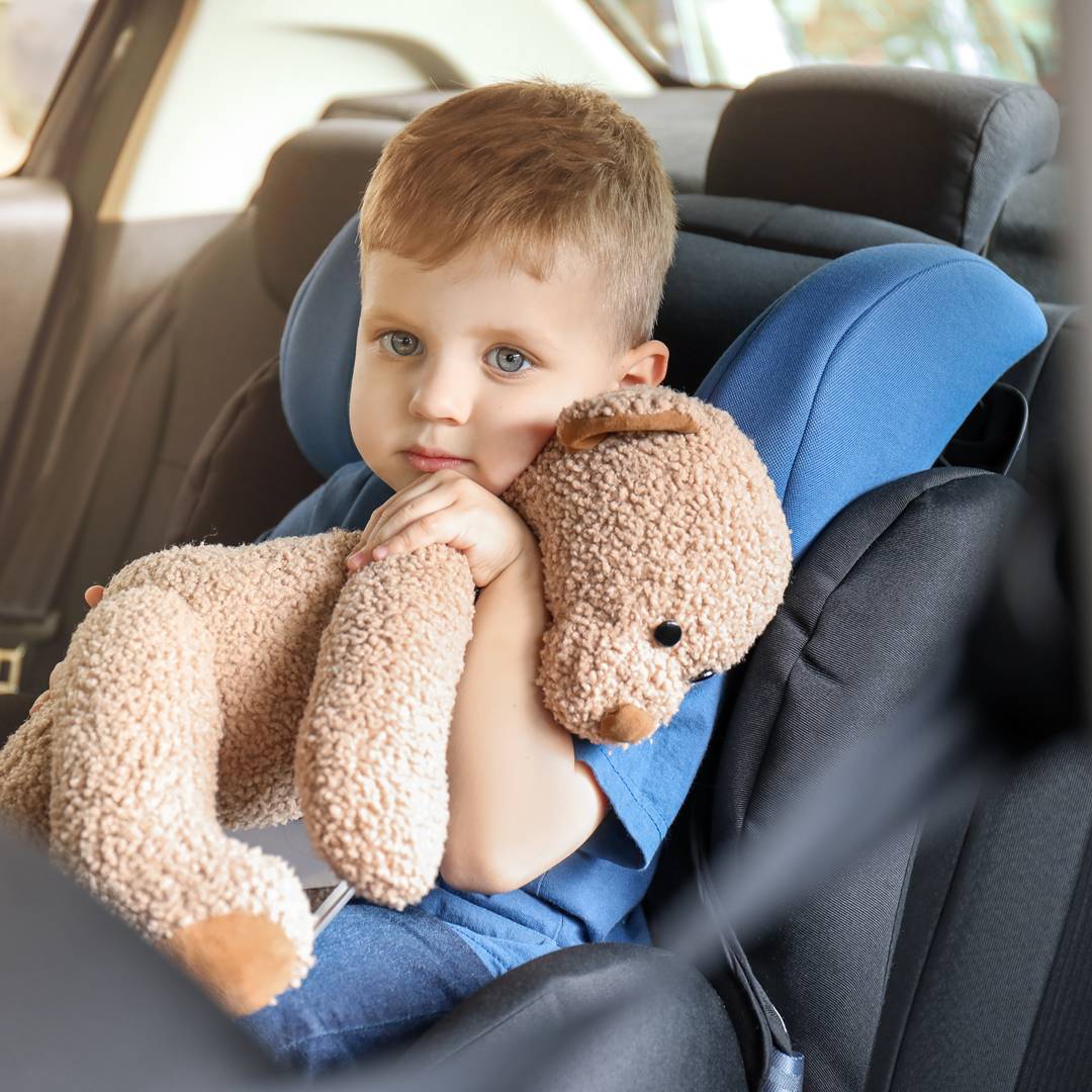 【過年育兒懶人包】開心過新年．出行平安首要讓孩子坐汽座，避免哭鬧，安撫小物不可少