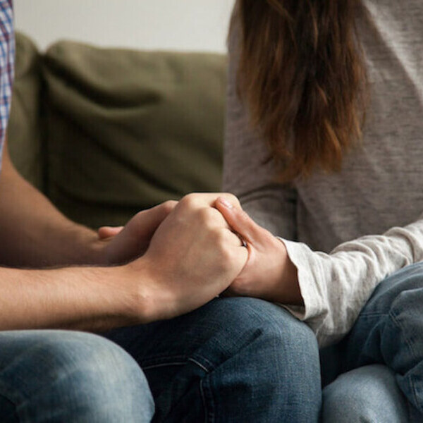 女人結婚才有依靠？媽反駁爸「嫁給你倒楣下半輩子」曝婚姻血淚史！婚前思考6問題