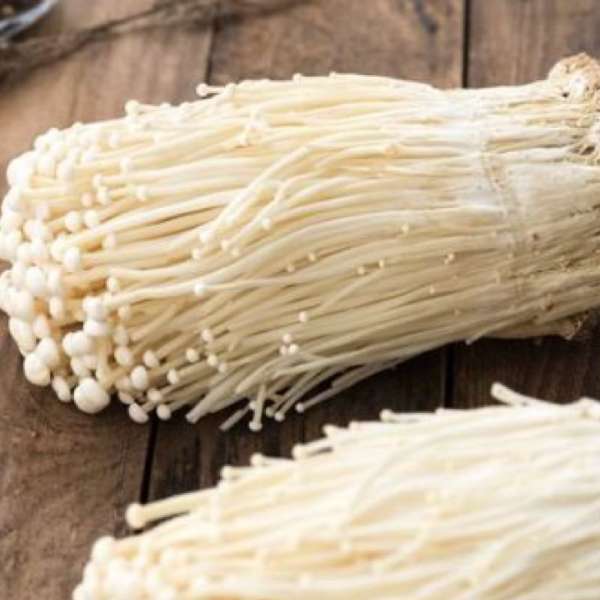 消滅內臟脂肪竟然要吃「金針菇」！高蛋白低卡路里，纖維是高麗菜兩倍，不敢吃的人試試DIY冰塊金針菇
